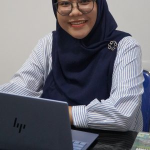 Muda Berprestasi! Dosen UMUKA SOLO Raih Jajaran Lektor dan Beasiswa S3