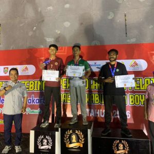 Mahasiswa UMUKA Solo Torehkan Prestasi di Sirkuit Panjat Tebing Solo Raya